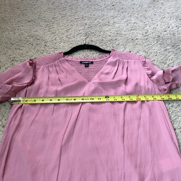 NWOT Express Mauve Satin Top - Picture 10 of 10